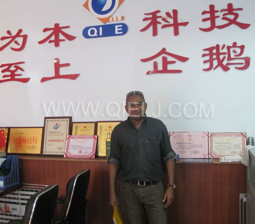 2011年7月25日，外國友人參觀考察我公司！明經(jīng)理等接待并陪同參觀！(圖1)