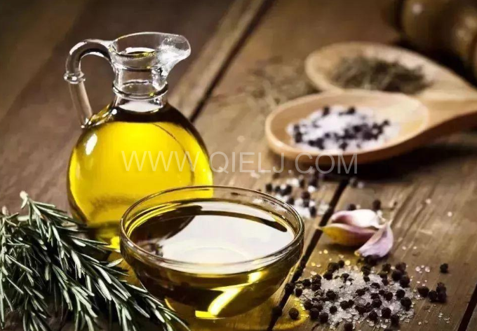 怎樣健康的選擇食用油？企鵝糧油機械為您簡單講述(圖1)